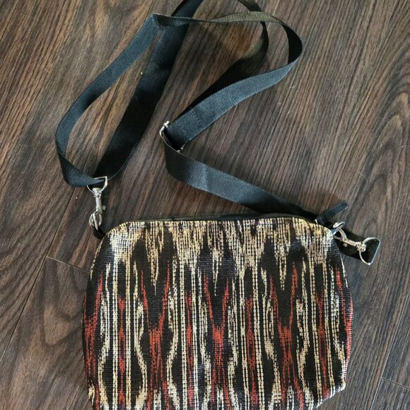 Woven Nylon "Zebra" Pattern Lightweight Crossbody Bag NWOT - Picture 1 of 8